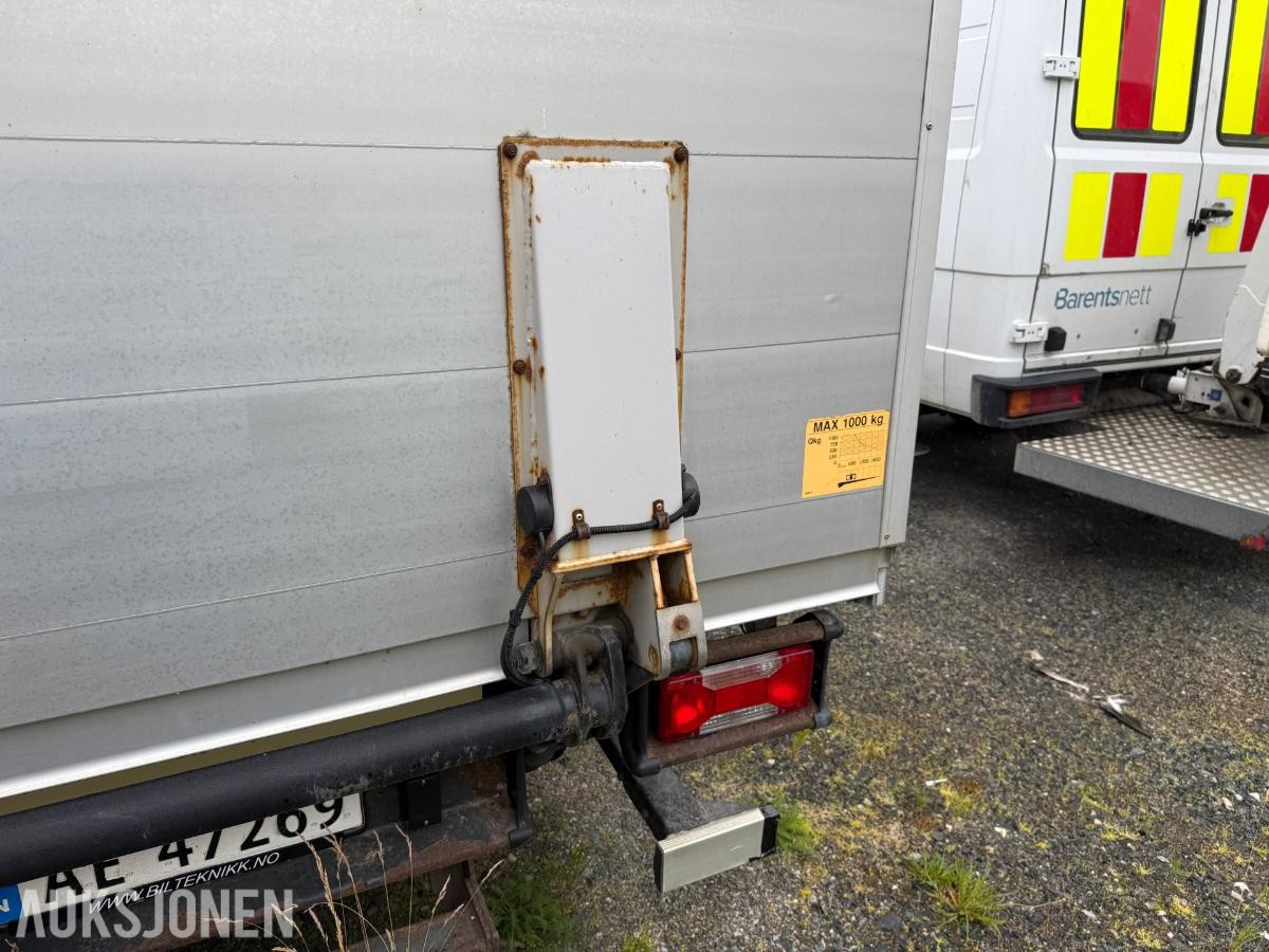 2016 Iveco Daily skapbil automat 7,2T Zepro lift Webasto